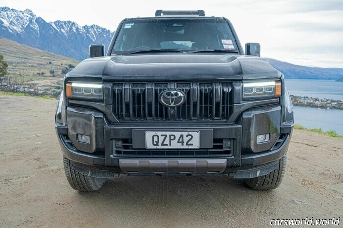 Il design della Toyota Land Cruiser 2025 conquista i cuori, ma il suo diesel potrebbe spezzarli: Recensione | Carscoops